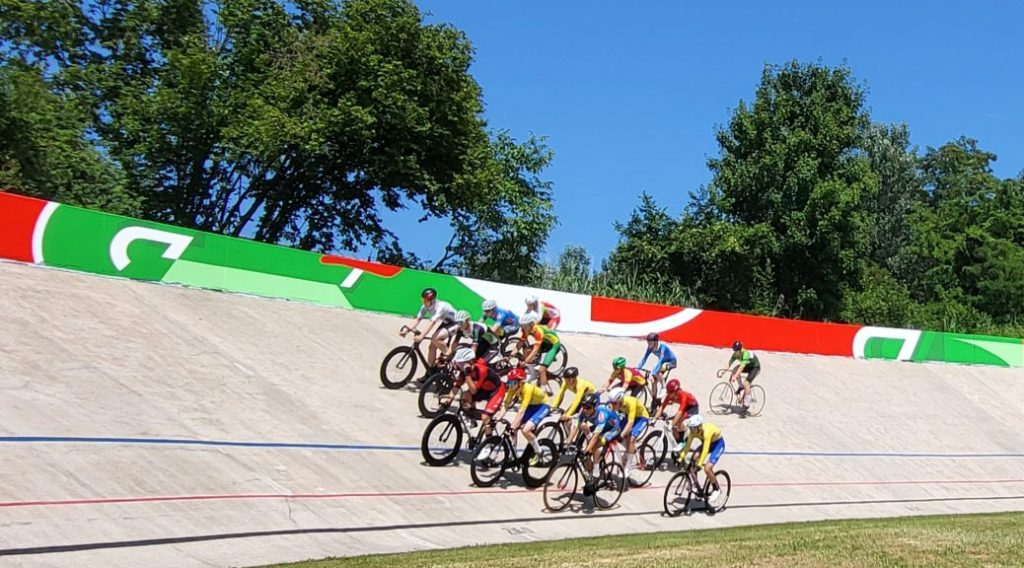 Auf der Radrennbahn in Linkenheim
